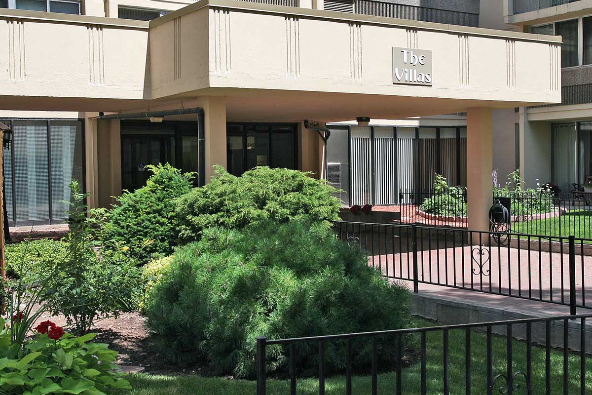 Entrance to 1300 Marlborough Court.